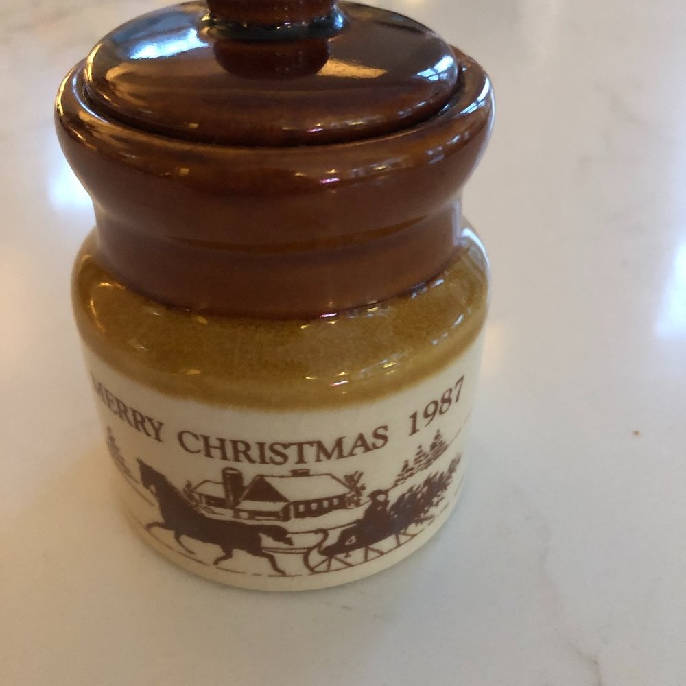 Small Vintage Christmas Crock